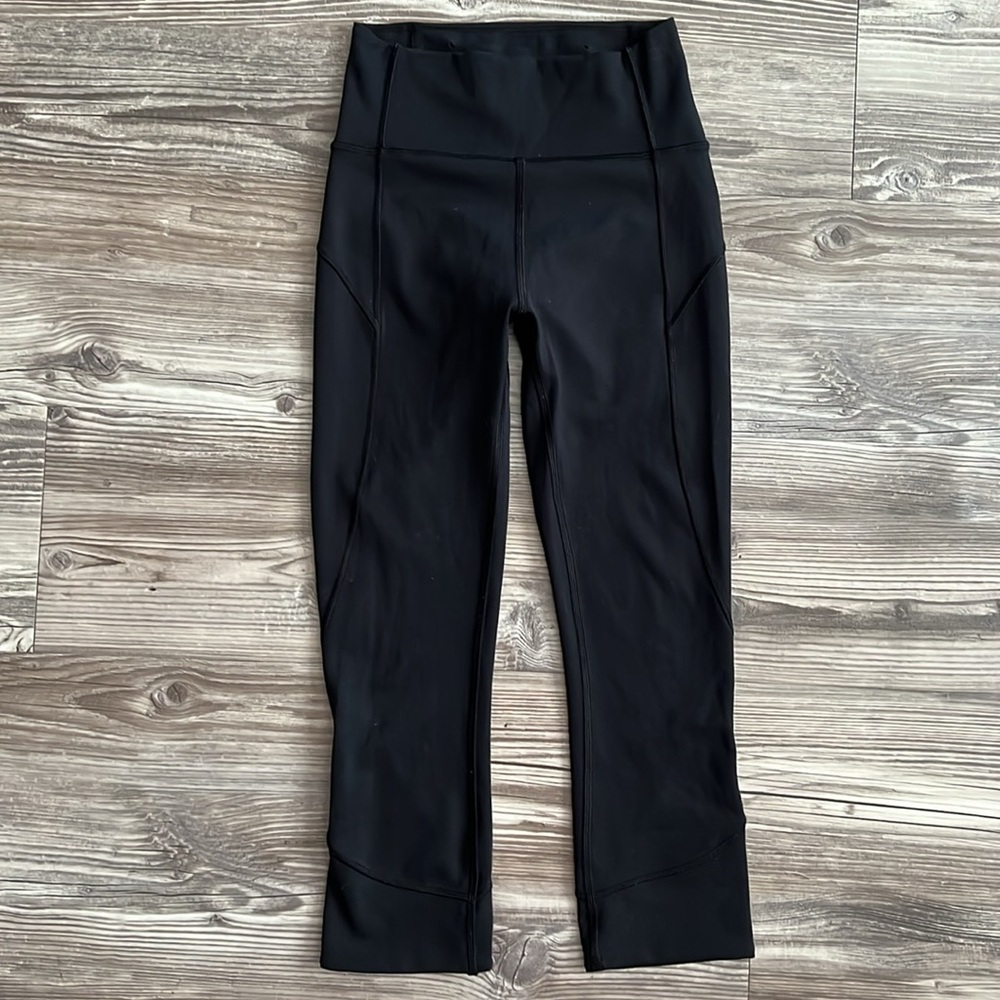Lululemon In Movement Crop *Everlux 19" Black (First Release)